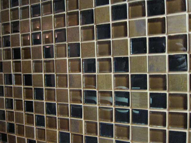 Kitchen glass tile detail
